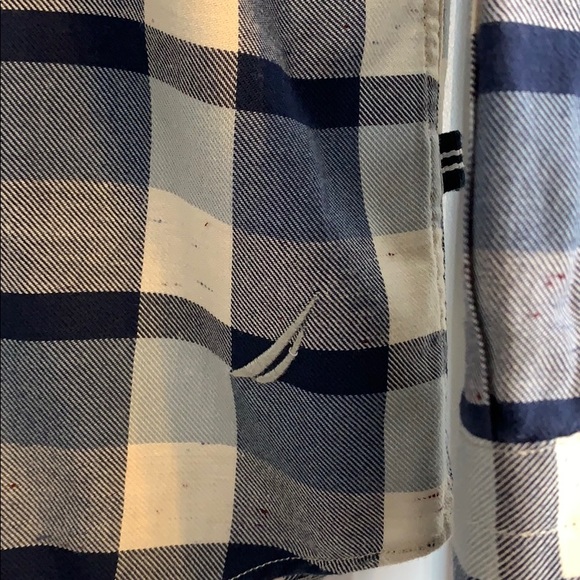 Nautica Slim Fit Blue & Cream Checked Long Sleeve Button Down Shirt, SMALL - Picture 3 of 6